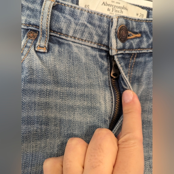 Abercrombie & Fitch Jeans 28x31 zip Fly Distressed ripped The A&F Skinny Faded - Picture 4 of 7